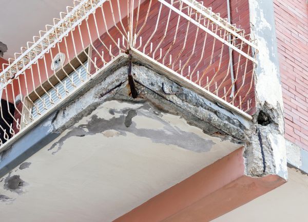 Cost of Concrete Balcony Repair in Bowling Green