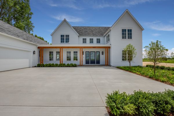 Cost of Driveway Refinishing in Bowling Green