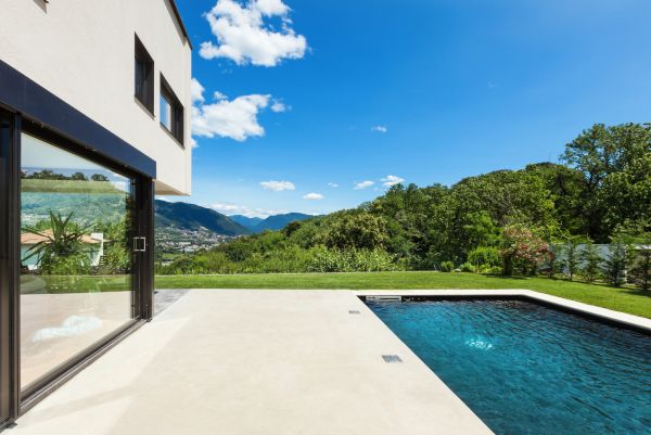 Cost of Poolside Concrete Repair in Bowling Green