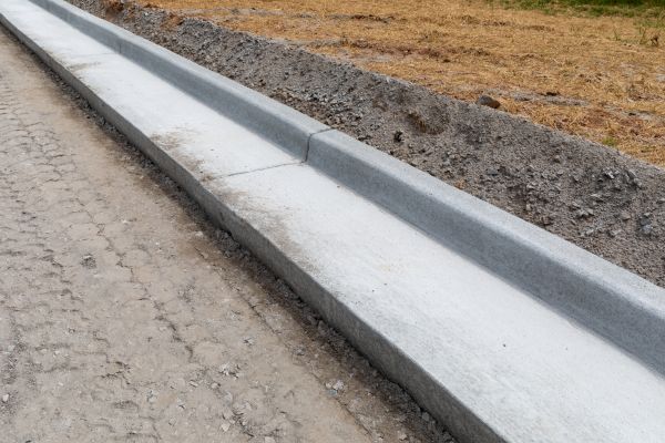 Cost of Concrete Curbing Repair in Bowling Green