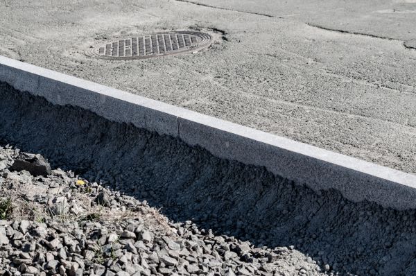 Cost of Sidewalk Curbing Repair in Bowling Green